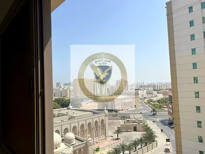 شقة للايجار السنوي في القاسمية غرفه و صاله بمساحات واسعه باطلاله مفتوحه سعر مميز جدا وتامين شيك لا يصرف تاور عائلي مع صيانه مجانيه تكييف وغاز مركزي