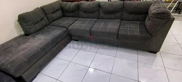 L-shaped dark grey fabric sectional sofa - 4-seater with chaise