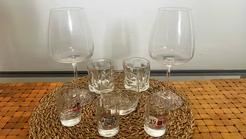 Set of Glassware: 2 Wine Glasses + 4 Shot Glasses + 2 glasses + 2 more water glasses for free