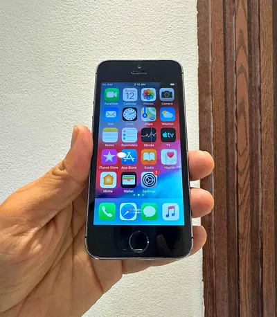 URGENT SALE - IPHONE 5s