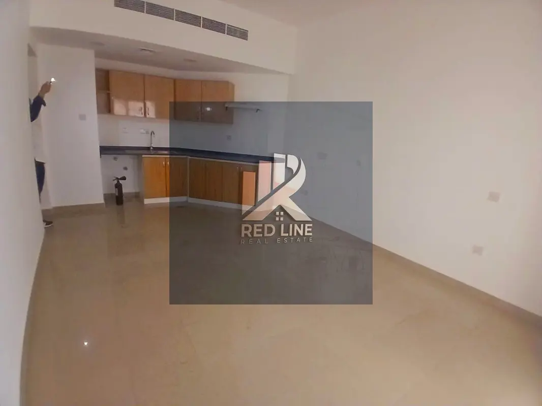 2 Bedroom Apartment in Al Nahda 🍽️ 2 Kitchens 🌅 Balcony 🚿 3 Bathrooms 📌 Payment: 6 Cheques