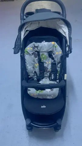 Joie single stroller in good used condition, folds compact