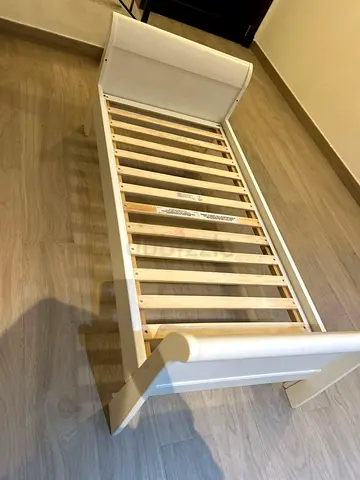 Mama papa White Wooden crib to Toddler Bed Frame -