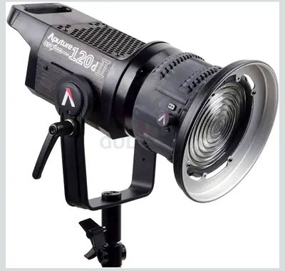 Aputure 120d II LED Daylight Studio Light - Well Maintained