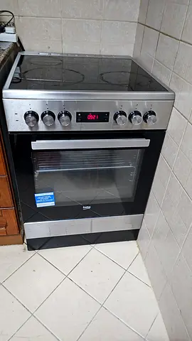 Beko Electric Cooker with Ceramic Hob  Oven – Excellent Condition
