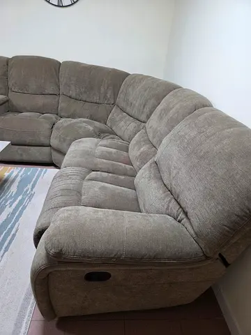 Recliner chairs