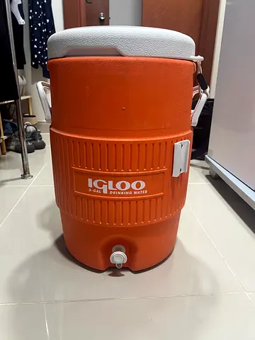 Igloo water cooler