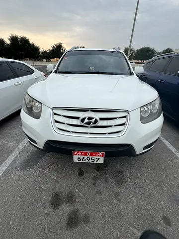 Hyundai Santa Fe Standard 2012 - GCC Specs
