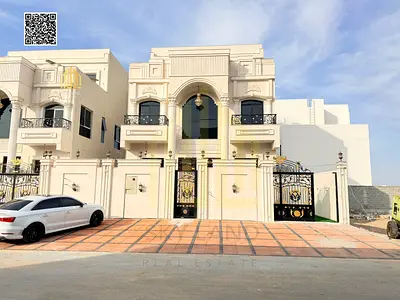 Luxury villa near Mohammed Bin Zayed Road - 3 floors - in a good location - close to all services -