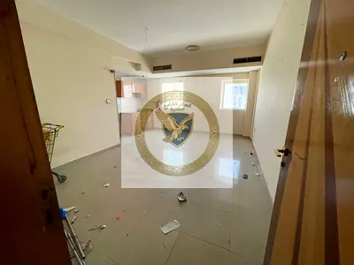 شهر مجانا مساحات واسعة واطلالةاماميه مفتوحة وتشطيبات ممتازه كه تسهيلات مرنة في السداد وموقع حيوي قريب لكاغة التسهيلات الخدميه وقريب لمخرج دبي وعجمان