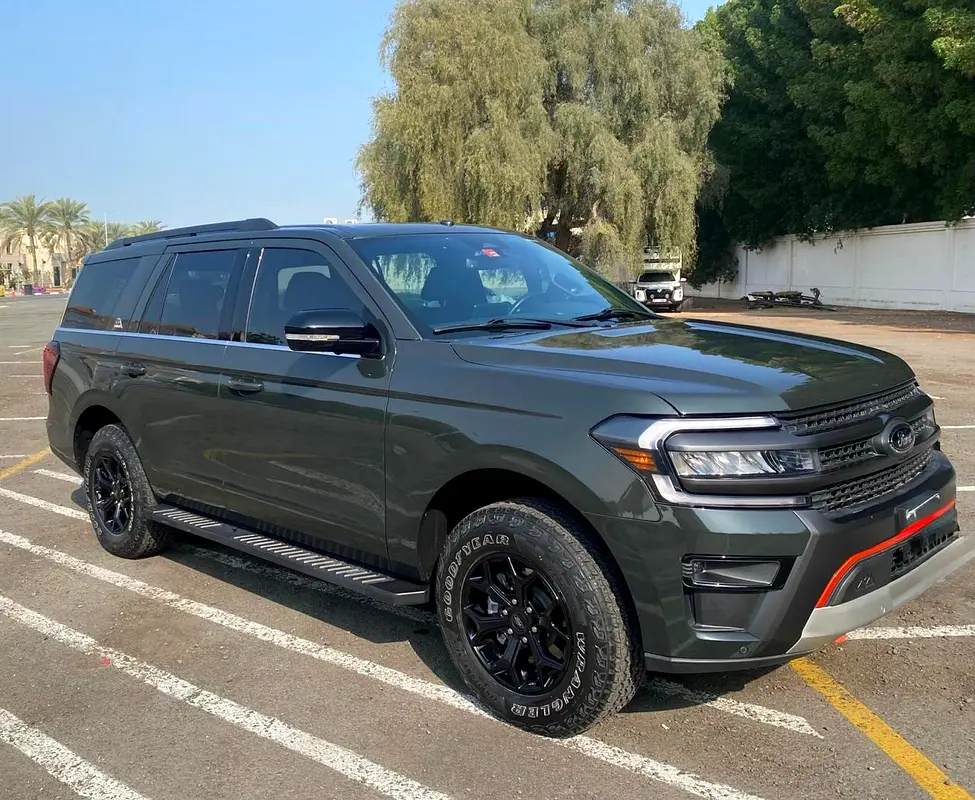 Ford Expedition 2022 — photo 1 of 11