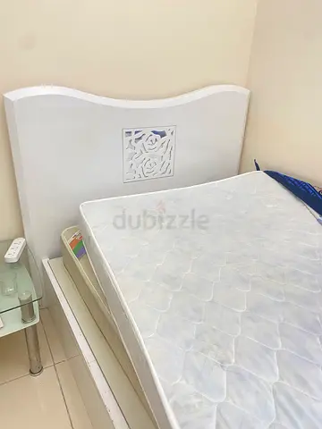 BED WITH FREE MATTRESSES