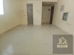 spacious APARTMENT ready to move\ neat and clean\\ prime location