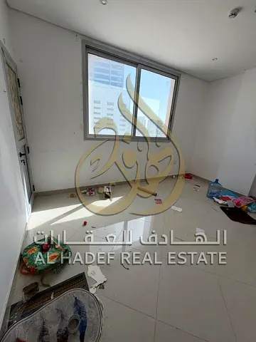 غرفة وصالة للإيجار في الخان | موقع مميز وسعر لقطة قريب من البحر والخدمات