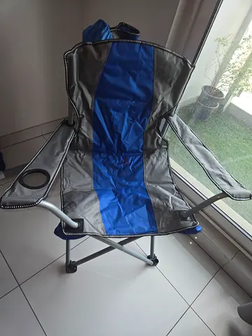 2 Pieces of Foldable Outdoor Camping Chair with Cup Holder - Blue/Grey