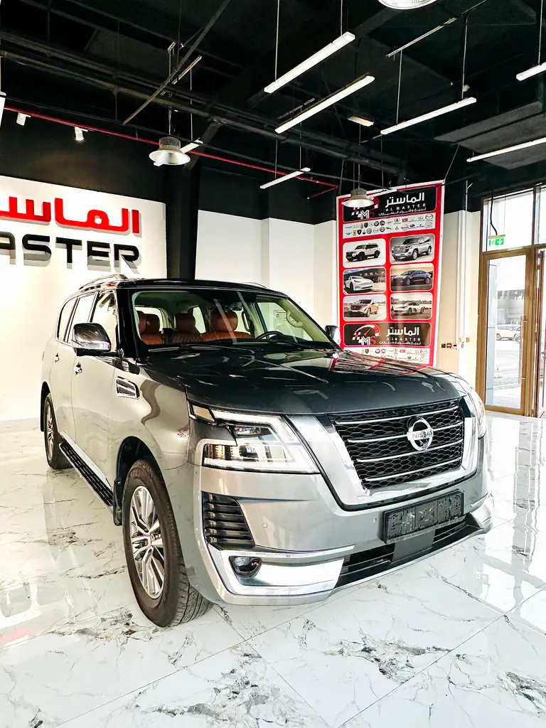 Nissan Patrol 2020 — photo 1 of 11