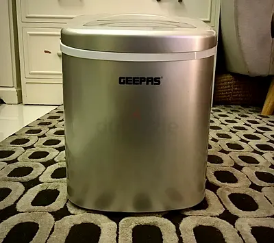 Geepas Ice cube maker