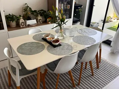 Dining table and 6 chairs