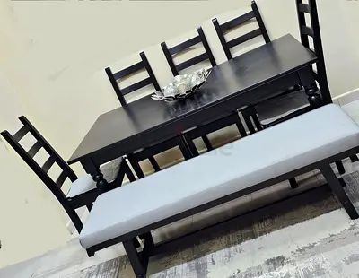 IKEA Extendable Dining Table + 6 chairs + bench still like new