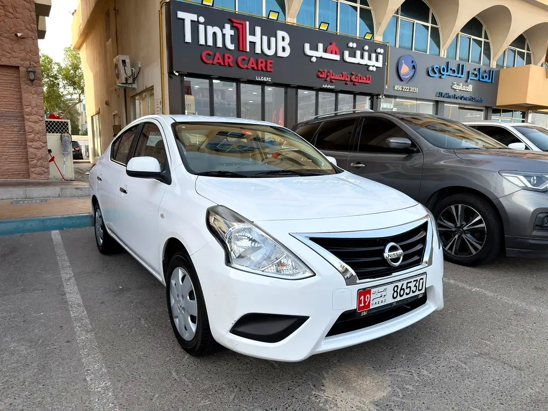 Nissan Sunny 2022 — photo 1 of 10