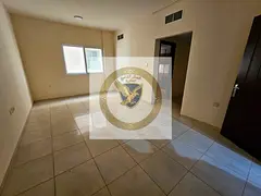 Free parking, one month free, spacious layout with a sea view and very large spaces. Master bedroom