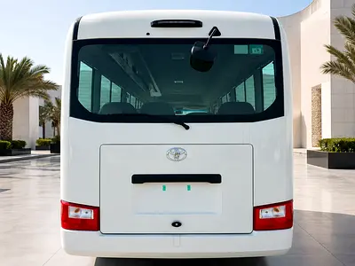 2025 Toyota COASTER — фото 12