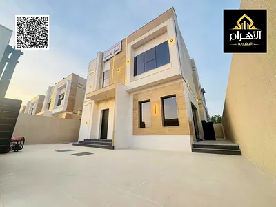Freehold villas for all nationalities, including registration, ownership, electricity, and water fees, with no annual charges. Excellent location clos