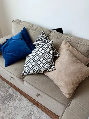 Decorative pillows - 6 pieces