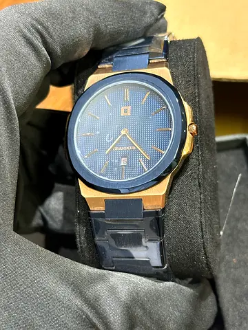 Grandeur mens metal bracelet watch - unused with price tag