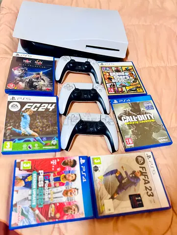 PlayStation 5 + 3 controllers original + 6 games