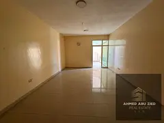 Luxury spacious hall apartment, built-in wardrobes, master bedroom, large balcony, 2 bathrooms, free