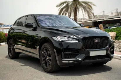 aguar F-Pace R-Sport 2.0T GCC Specs - 2020 - Excellent Condition - Full Service History
