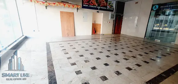 Grand Shop // 1100 sqft// PRIME LOCATION In Qasimia Sharjah// 2 Washroom And Stor room ,Just 100 k