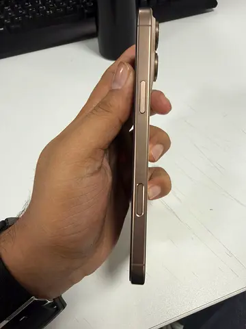 iPhone 16 Pro Max - Excellent Condition, 256GB, Desert titanium