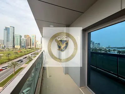 بلكونتين وستور ومساحات واسعة جدا واطلالة مفتوحة بتشطيبات جميله وتسهيلات مرنة في السداد في موقع حيوي قريب لجميع الخدمات وقريب لمخرج دبي وعجمان