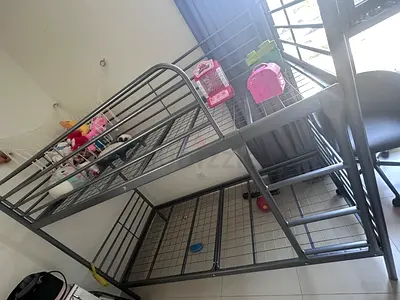 Bunk bed