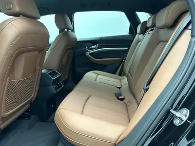صورة 12 لـ 2024 AUDI Q8 E-TRON