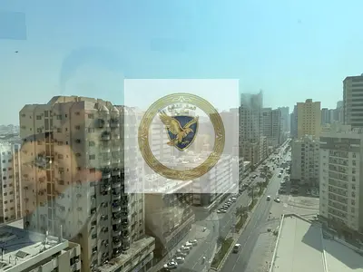تكييف علي المالك | اطلاله مفتوحه | مساحه كبيرة | موقع حيوي | تامين شيك | سهوله الوصول لمدخل دبي