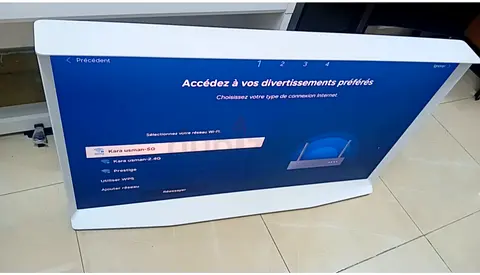Samsung QA50LS01BAU (often listed as QE50LS01BAU or LS01B) is a 50-inch 4K QLED smart TV, part of th
