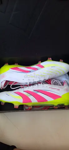 Adidas Predator 25 Elite with Tonge Brand New with boot bag size 44.5