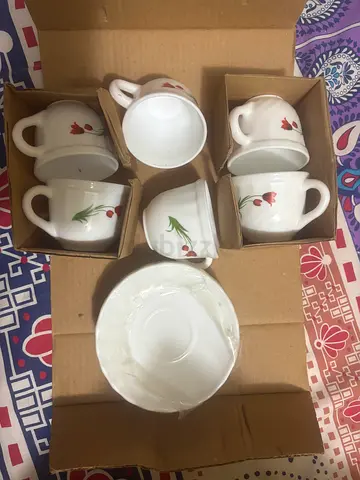 Set of 6 Ceramic Tea Cups with Saucers - New