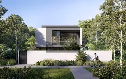 Exclusive Corner 4BR + Majlis | Spacious Family Living | Private Plot