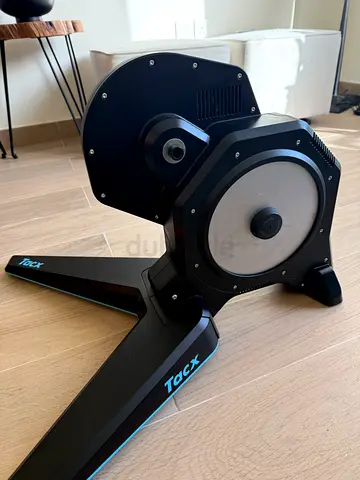 Garmin Tacx FLUX 2 Smart Trainer Indoor Bike (compact, perfect condition)