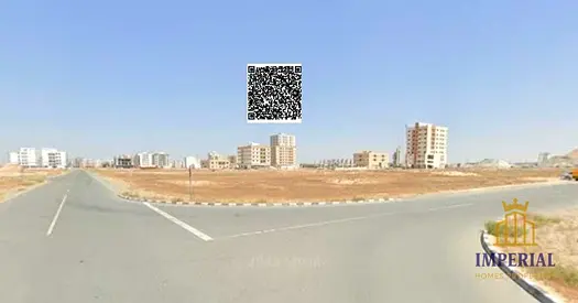 Residential and commercial plot on the corner of two streets (G + 6 ), freehold