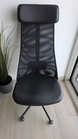 Ergonomic Black Mesh Office Chair with Lumbar Support