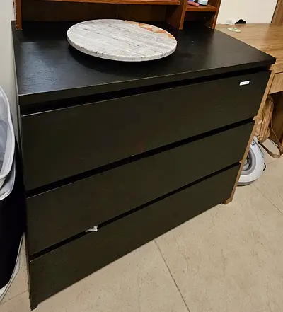Chest drawer
