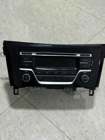 Xtrail Used Car Stereo Head Unit / OEM Radio Player (Single DIN) - Good Condition