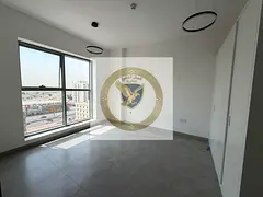 Second tenant Built-in wall wardrobes Spacious layout Open view Free maintenance Central air conditi