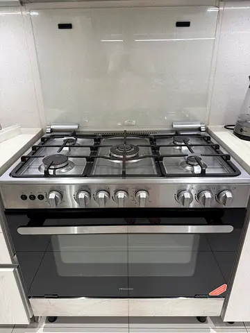 Hisense 5-Burner Gas Cooker with Convection Oven