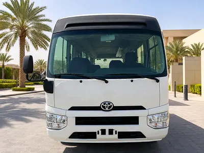 2025 Toyota COASTER — фото 2